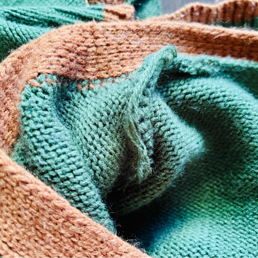 Unbranded Sz L Green and Brown Women's Cardigan with Embroidered Fox Design - Picture 10 of 10